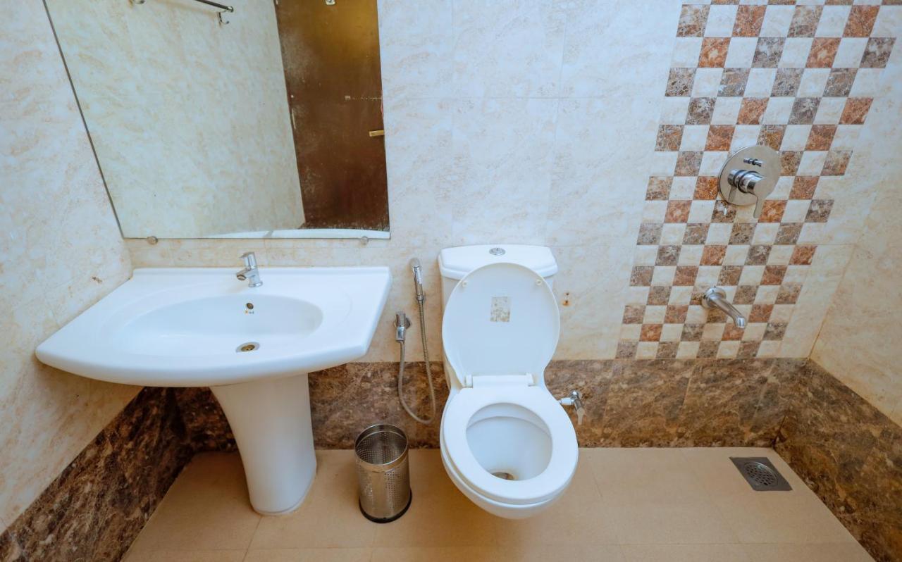Sunkissed Premium, Goa By Wsi, Calangute Beach Екстериор снимка