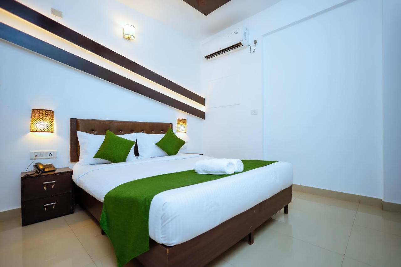 Sunkissed Premium, Goa By Wsi, Calangute Beach Екстериор снимка