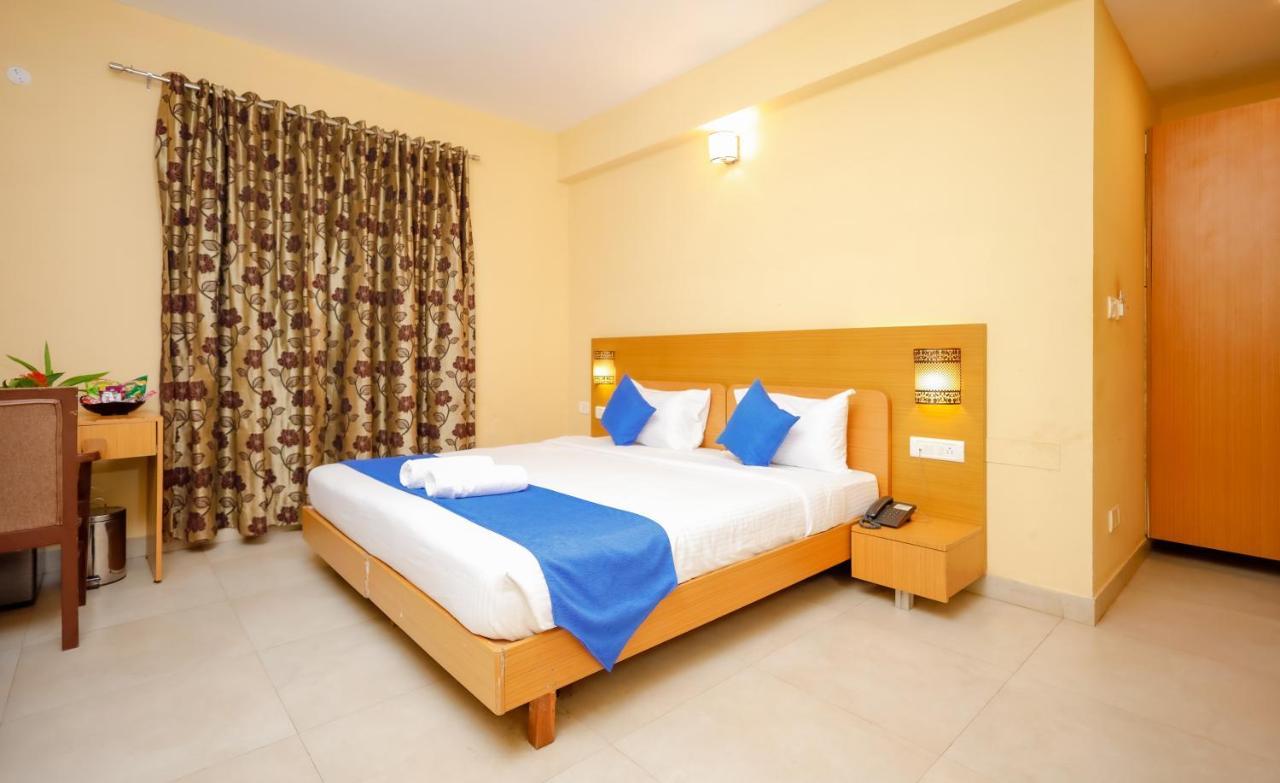 Sunkissed Premium, Goa By Wsi, Calangute Beach Екстериор снимка