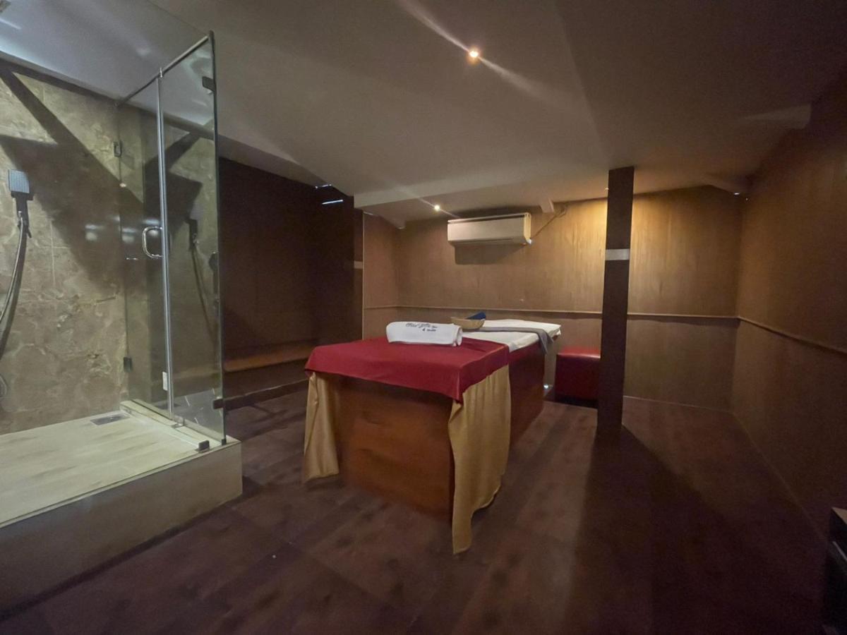 Sunkissed Premium, Goa By Wsi, Calangute Beach Екстериор снимка